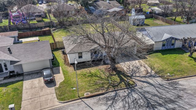 3432 Woodbridge Drive, Forest Hill, TX 76140