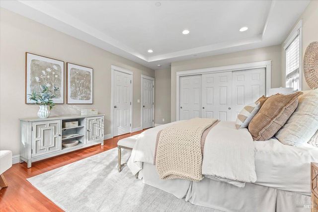 134 Moonlight Dr, Healdsburg, CA 95448