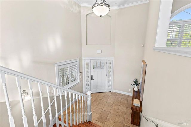 134 Moonlight Dr, Healdsburg, CA 95448