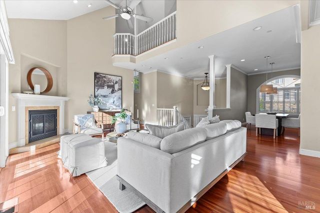 134 Moonlight Dr, Healdsburg, CA 95448