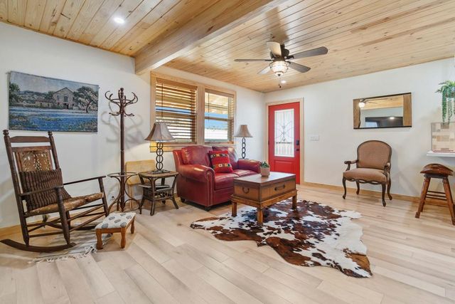 165 Mari-B, Center Point, TX 78010