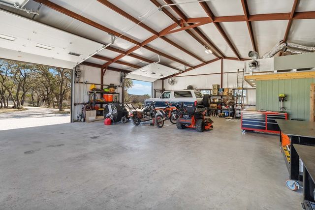 165 Mari-B, Center Point, TX 78010