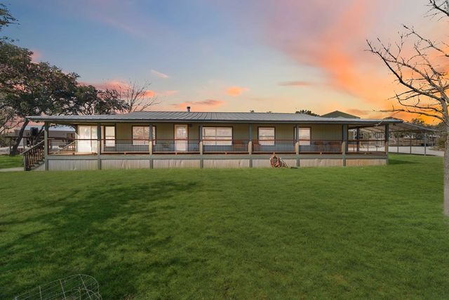 165 Mari-B, Center Point, TX 78010