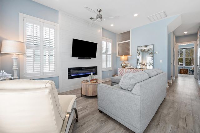 103 Clam Digger Loop, Pawleys Island, SC 29585