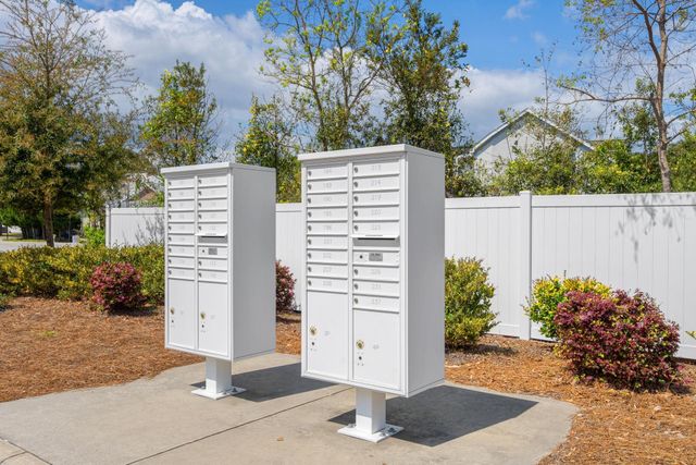 103 Clam Digger Loop, Pawleys Island, SC 29585