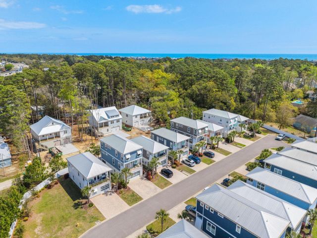 103 Clam Digger Loop, Pawleys Island, SC 29585