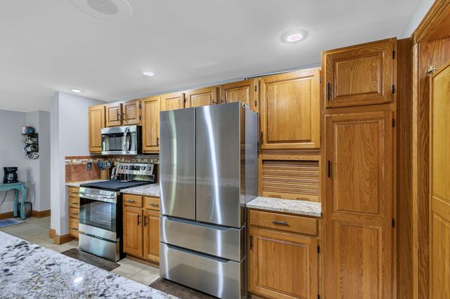 20714 Nowthen Boulevard NW, Elk River, MN 55330