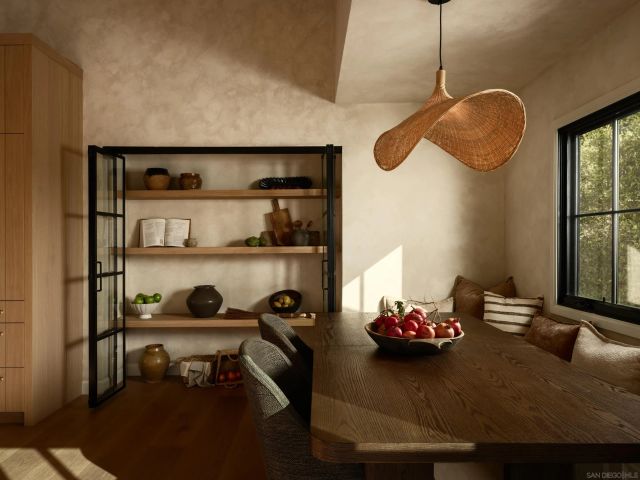 8901 Nottingham Place, La Jolla, CA 92037