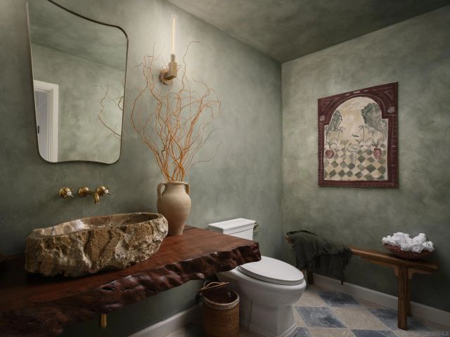 8901 Nottingham Place, La Jolla, CA 92037