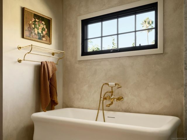 8901 Nottingham Place, La Jolla, CA 92037