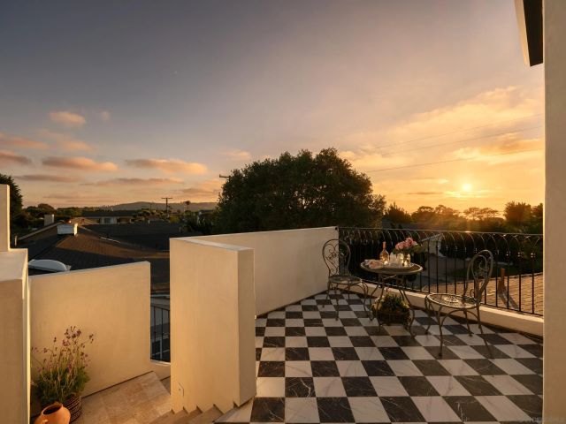 8901 Nottingham Place, La Jolla, CA 92037