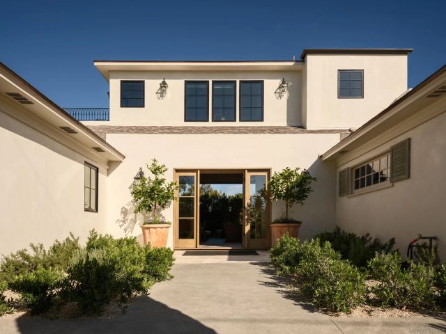 8901 Nottingham Place, La Jolla, CA 92037