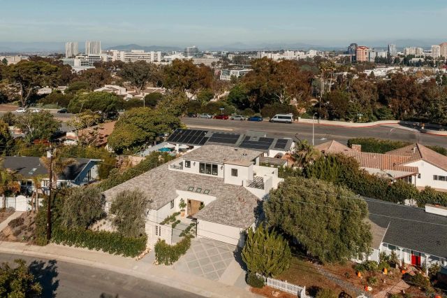 8901 Nottingham Place, La Jolla, CA 92037