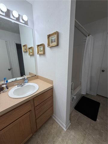 2600 Symphony Park Drive, Bryan, TX 77802