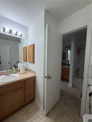 2600 Symphony Park Drive, Bryan, TX 77802