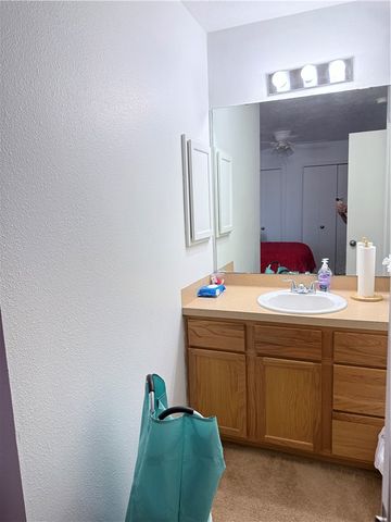 2600 Symphony Park Drive, Bryan, TX 77802