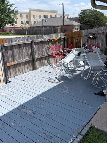2600 Symphony Park Drive, Bryan, TX 77802