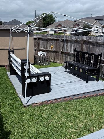 2600 Symphony Park Drive, Bryan, TX 77802