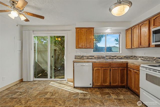 911 W 29th Street, Vancouver, WA 98660