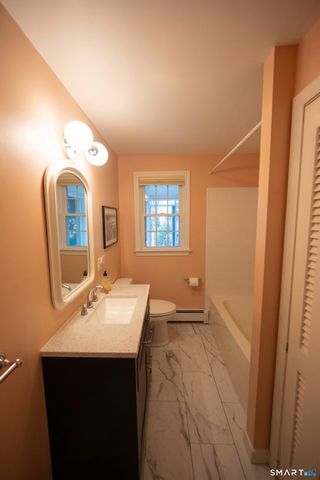 23 Meadowood Lane, Old Saybrook, CT 06475