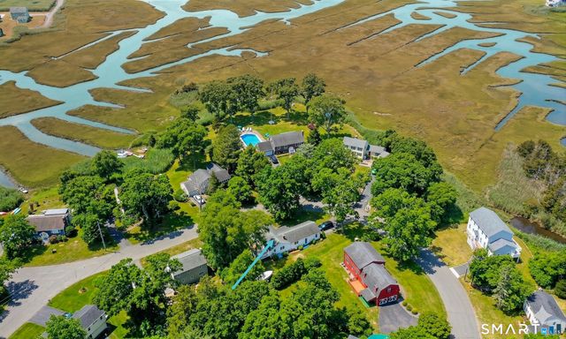 23 Meadowood Lane, Old Saybrook, CT 06475
