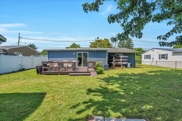 569 N COLES AVE, Maple Shade, NJ 08052