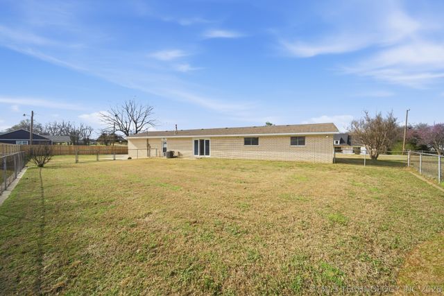 18100 E 96th Street, Broken Arrow, OK 74012