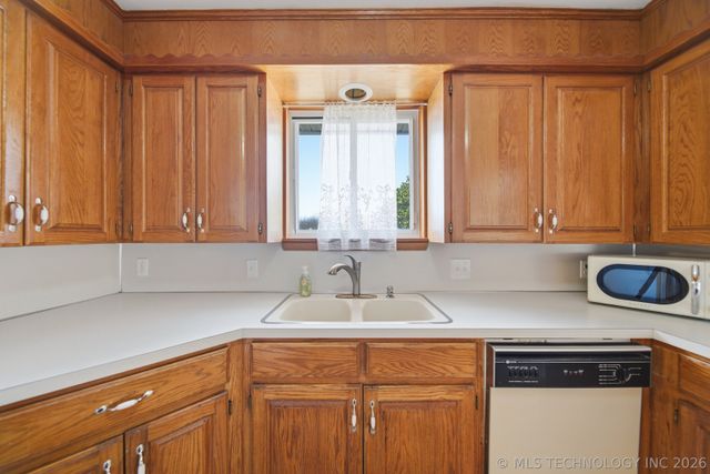 18100 E 96th Street, Broken Arrow, OK 74012