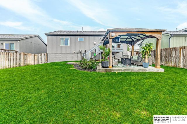 13928 Iowa Street, Omaha, NE 68142