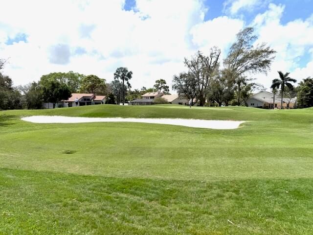 665 Hollows Circle, Deerfield Beach, FL 33442