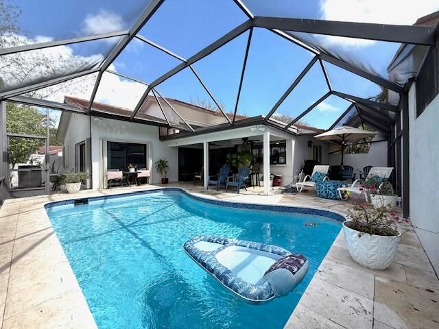 665 Hollows Circle, Deerfield Beach, FL 33442