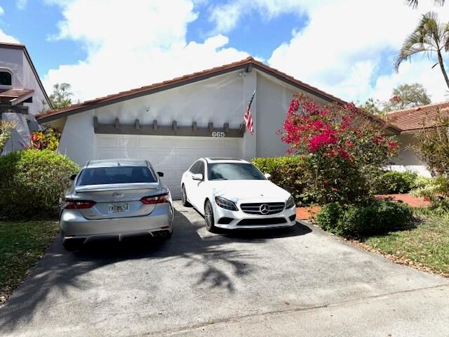 665 Hollows Circle, Deerfield Beach, FL 33442