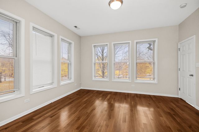 3986 S Drexel Boulevard 3N, Chicago, IL 60653