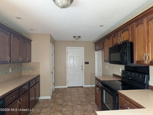 10356 Shady Pine Drive, Vancleave, MS 39565