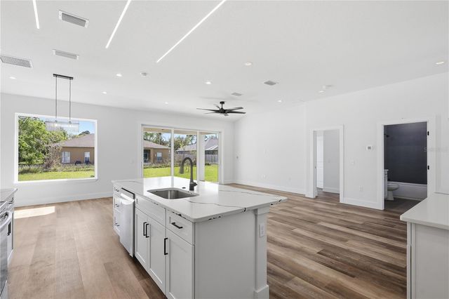 21 BUTTERMILK DRIVE, Palm Coast, FL 32137