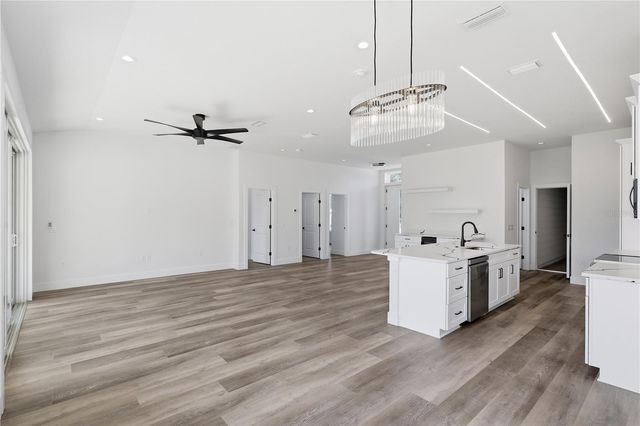 21 BUTTERMILK DRIVE, Palm Coast, FL 32137