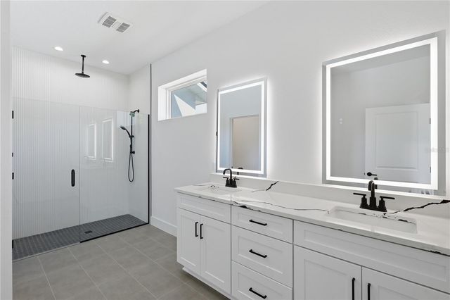 21 BUTTERMILK DRIVE, Palm Coast, FL 32137