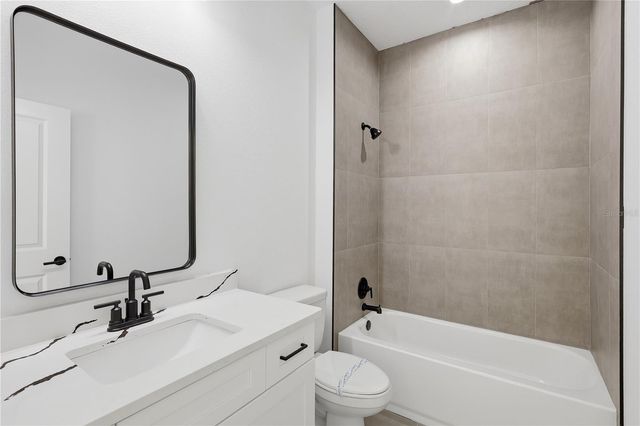 21 BUTTERMILK DRIVE, Palm Coast, FL 32137