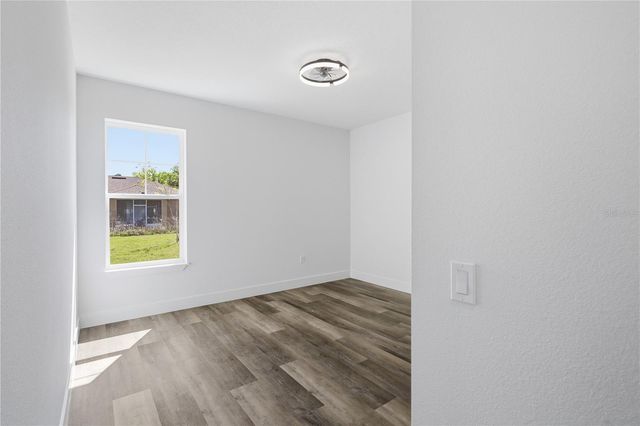 21 BUTTERMILK DRIVE, Palm Coast, FL 32137