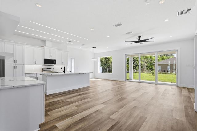 21 BUTTERMILK DRIVE, Palm Coast, FL 32137