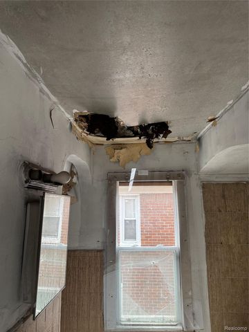 15394 Freeland Street, Detroit, MI 48227