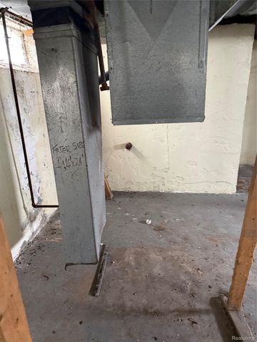 15394 Freeland Street, Detroit, MI 48227