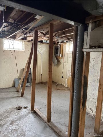 15394 Freeland Street, Detroit, MI 48227