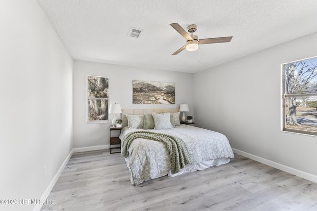 11546 BROAD LEAF Drive, Jacksonville, FL 32225