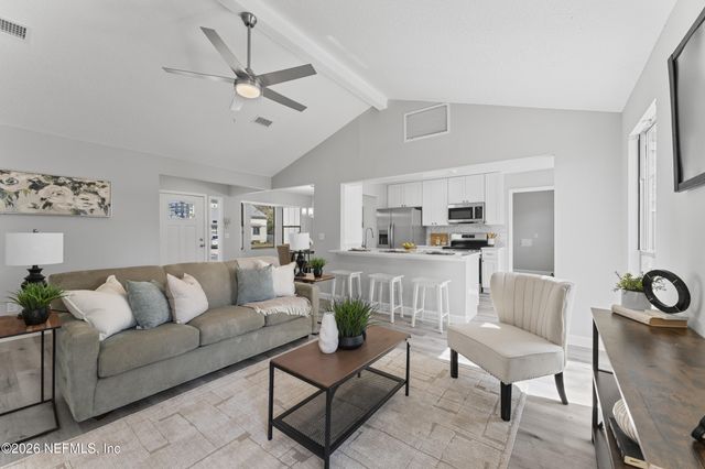 11546 BROAD LEAF Drive, Jacksonville, FL 32225