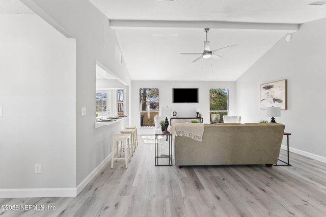 11546 BROAD LEAF Drive, Jacksonville, FL 32225