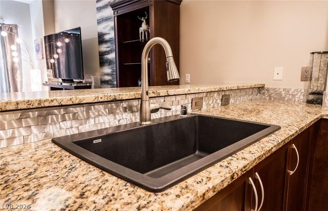 150 Las Vegas Boulevard 1010, Las Vegas, NV 89101