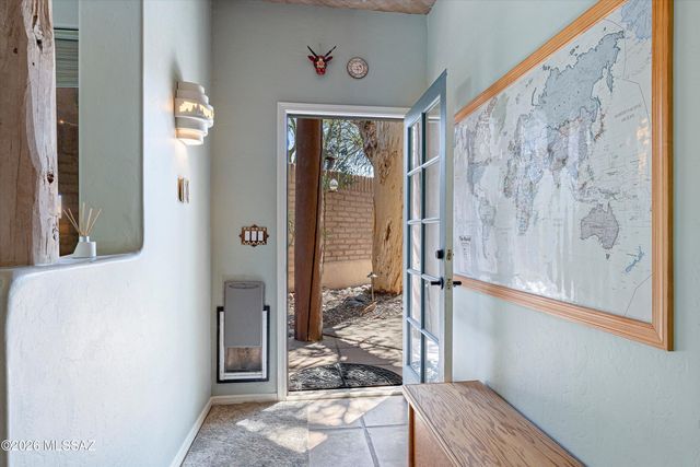 2940 N Santa Rosa Place, Tucson, AZ 85712