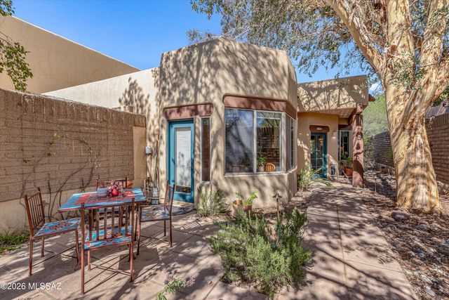 2940 N Santa Rosa Place, Tucson, AZ 85712