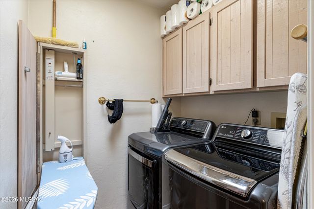 2940 N Santa Rosa Place, Tucson, AZ 85712